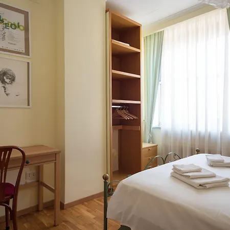 Casa Laurino Alojamento de Acomodação e Pequeno-almoço Nápoles