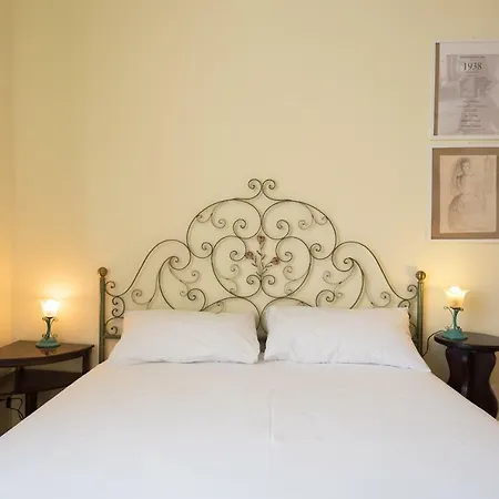 Casa Laurino Alojamento de Acomodação e Pequeno-almoço 3*